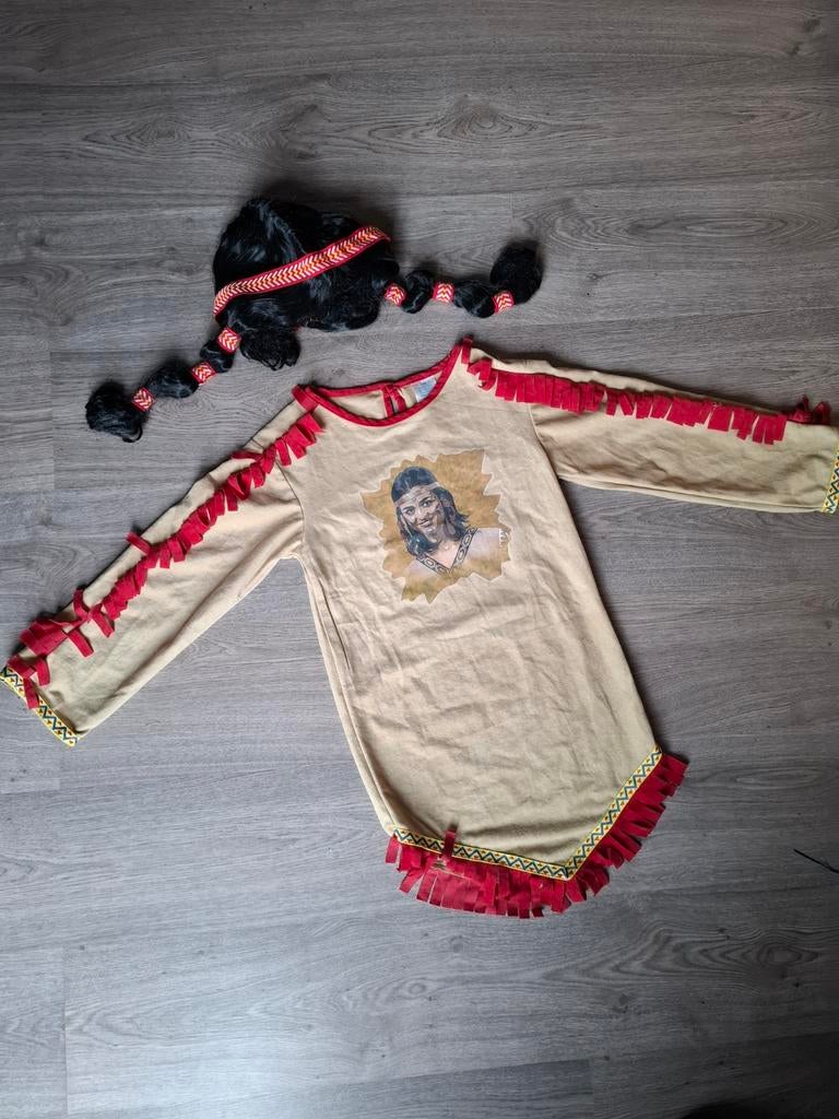 Indianenjurkje + pruik, Kinderen en Baby's, Carnavalskleding en Verkleedspullen, Ophalen of Verzenden, Gebruikt, 134 t/m 140, Meisje