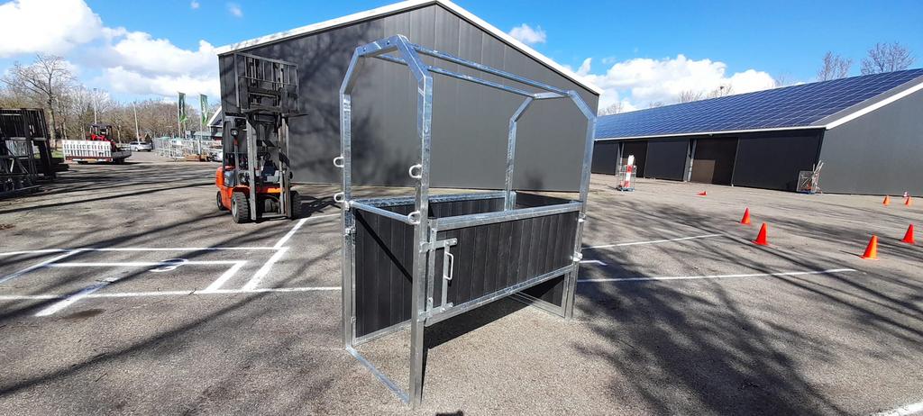 Opvoelbox - behandelbox voor paarden, Weidegang, 1 paard of pony