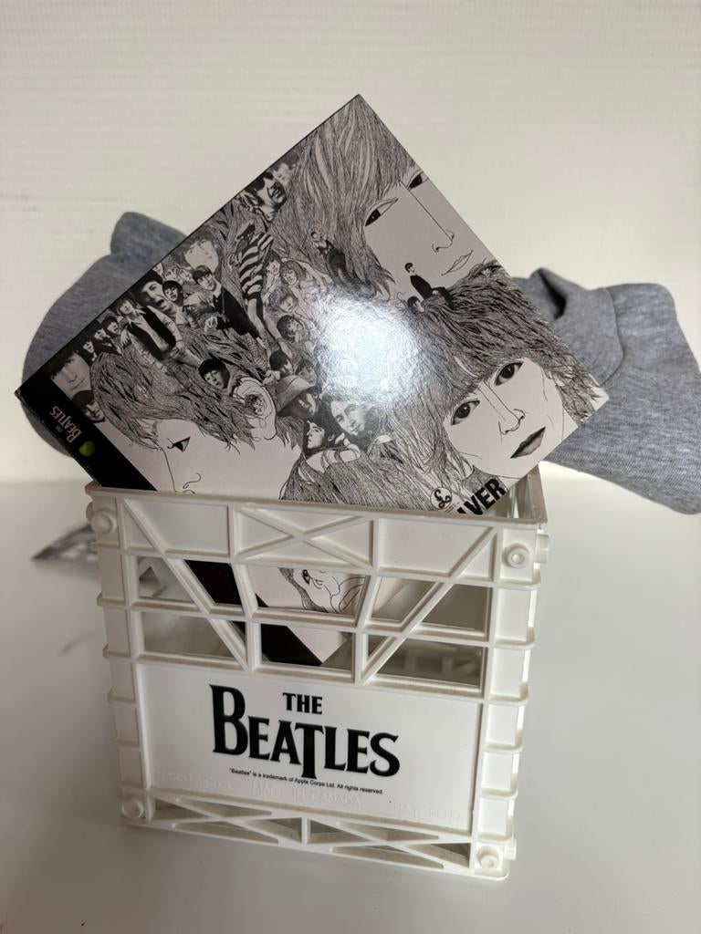 Mooie uitgave Revolver gift box, Ophalen of Verzenden, Zo goed als nieuw