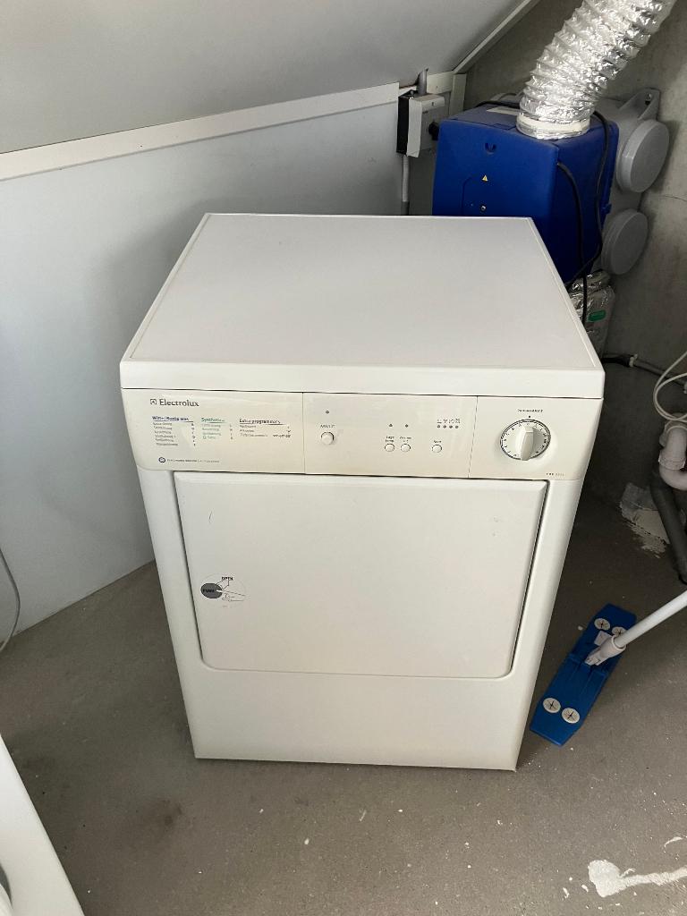 wasdroger, Witgoed en Apparatuur, Wasdrogers, Ophalen, 6 tot 8 kg, Gebruikt, Luchtafvoer