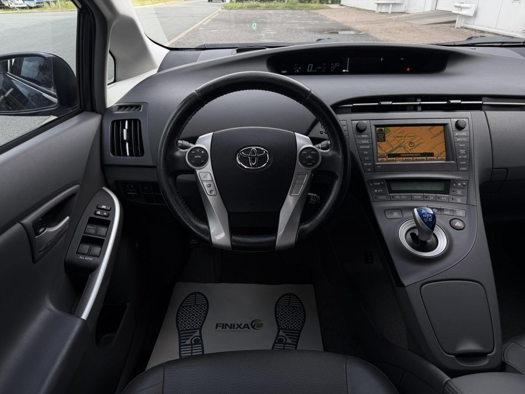 Toyota Prius 1.8 Executive - NAVI/LEER/JBL/CAMERA/NAP, Auto's, 136 pk, Gebruikt, 4 cilinders, Bedrijf