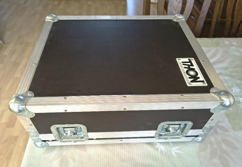 Thoman flightcase, Ophalen, Zo goed als nieuw, Overige instrumenten, Flightcase