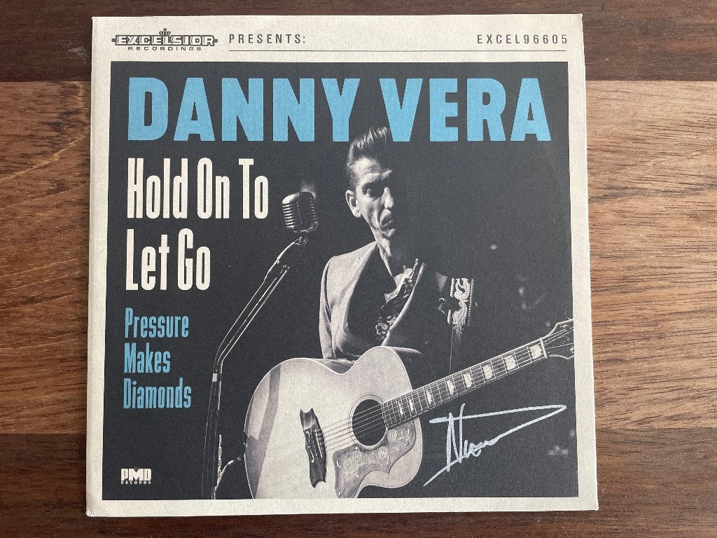 Vinyl Single Danny Vera Hold On To Let Go GESIGNEERD ZGAN, Ophalen of Verzenden, Zo goed als nieuw, Pop, Gesigneerd