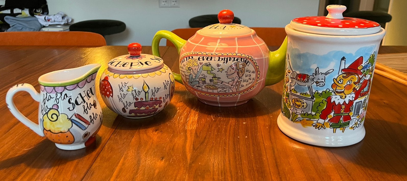 Blond Amsterdam theepot melkkan suiker en pot, Huis en Inrichting, Ophalen, Zo goed als nieuw, Aardewerk, Overige typen