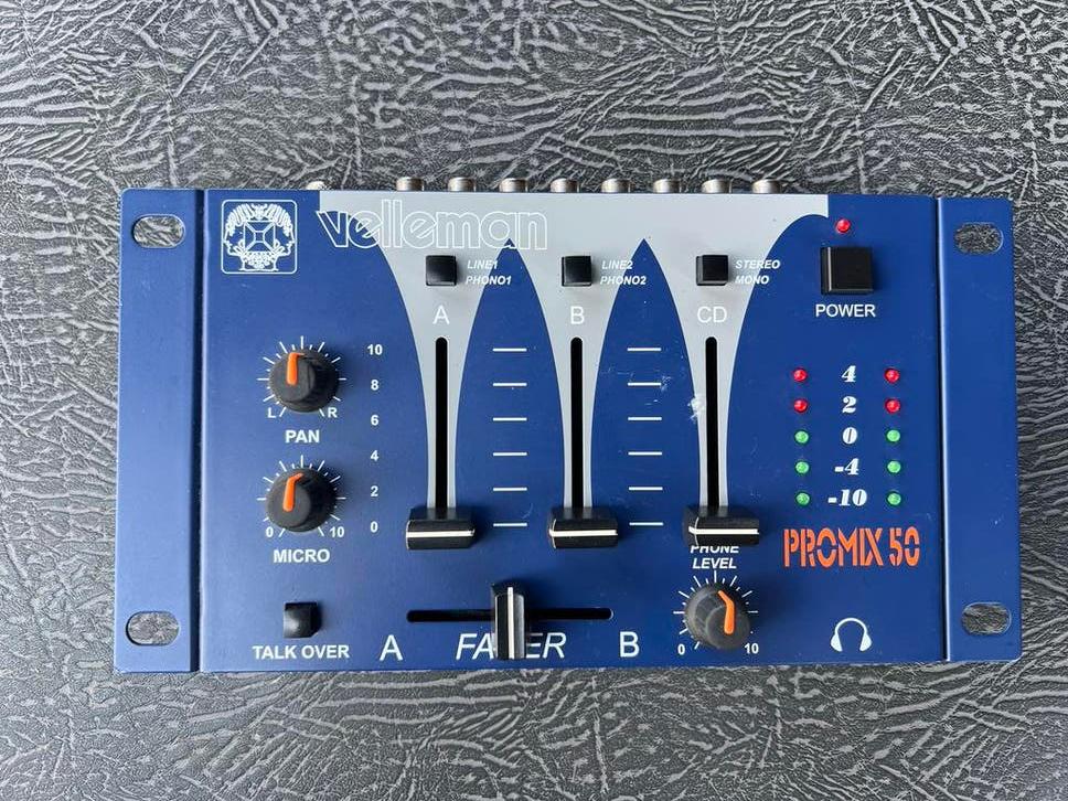 Velleman PROMIX 50 Mengpaneel zonder voeding, Ophalen of Verzenden, Gebruikt, Minder dan 5 kanalen, Microfooningang