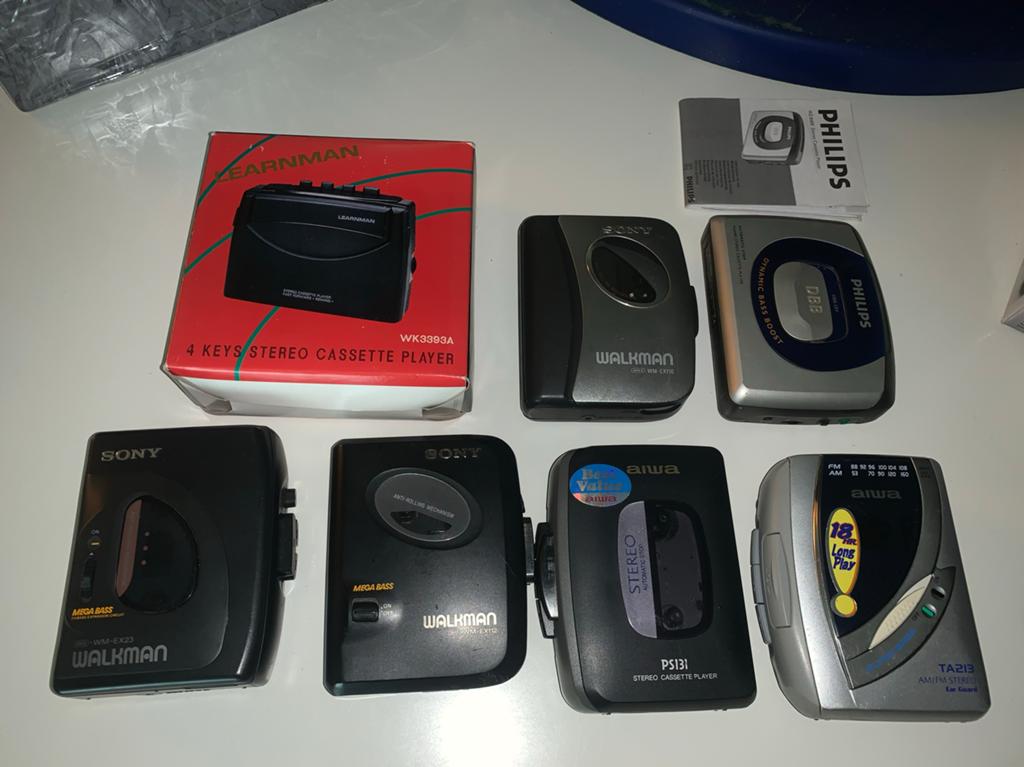 Partij van 7 Walkmans: Sony, Aiwa en Philips defect, Ophalen of Verzenden, Walkman