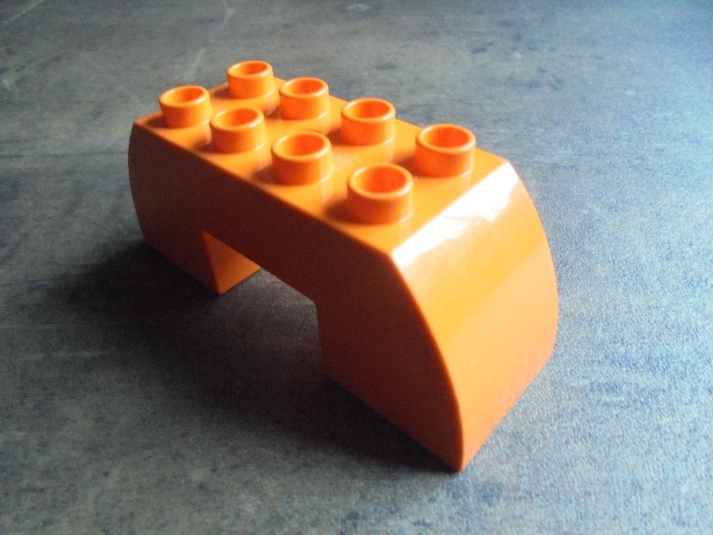 Lego Duplo Brick 2x6x2 Curved with 2x2 Cutout (zie foto's) 2, Ophalen of Verzenden, Gebruikt, Losse stenen, Duplo