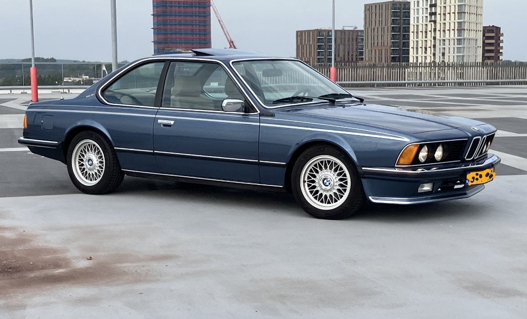 BMW 635CSi handbak, Auto's, Achterwielaandrijving, Beige, Blauw, Handgeschakeld