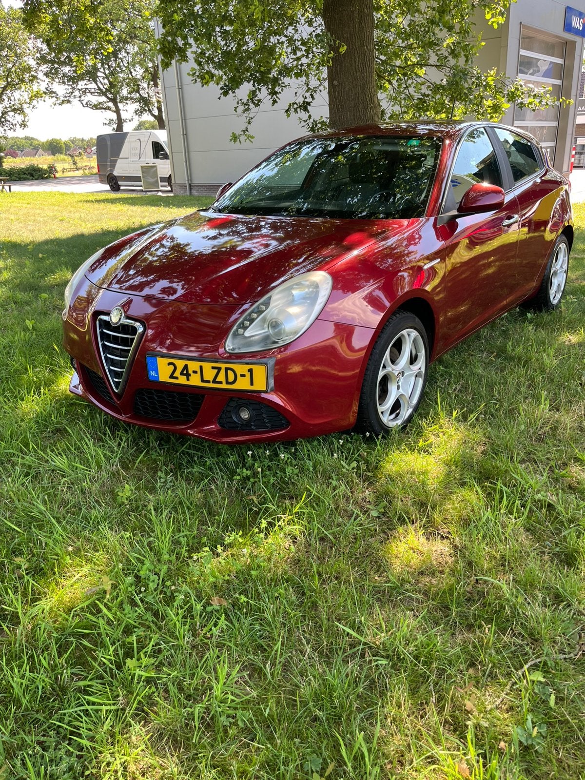 Alfa gullieta 1.4 turbo zeer mooi nieuwe apk en nap, Auto's, Alfa Romeo, Voorwielaandrijving, Stof, 4 cilinders, Handgeschakeld