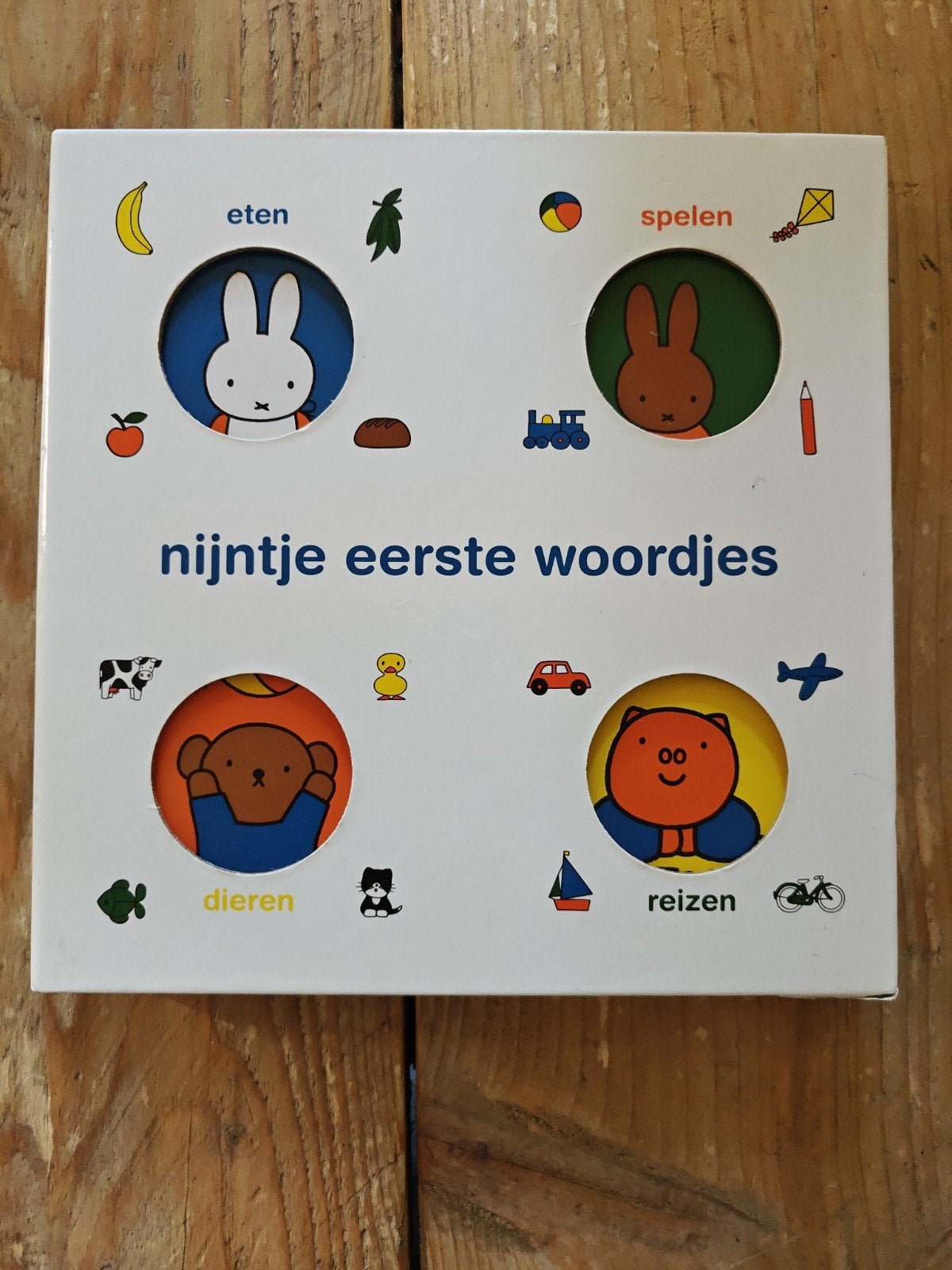 Nijntje eerste woordjes.