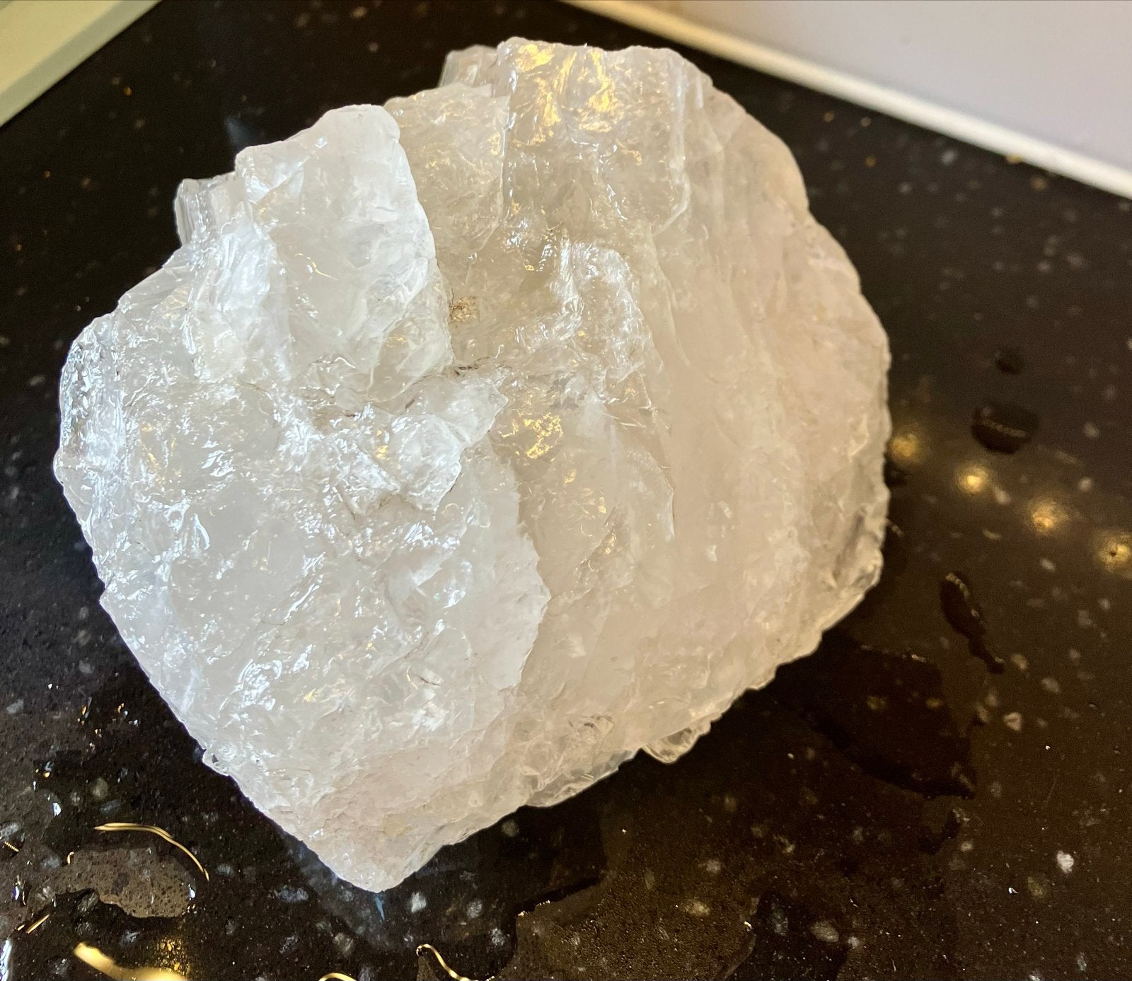 Grote ruwe bergkristal, Verzamelen, Mineralen en Fossielen, Ophalen of Verzenden, Mineraal