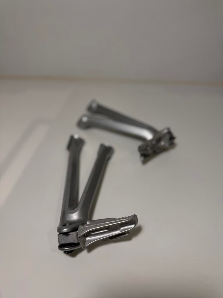Suzuki GSXR 600/750 voetsteunen, Ophalen of Verzenden