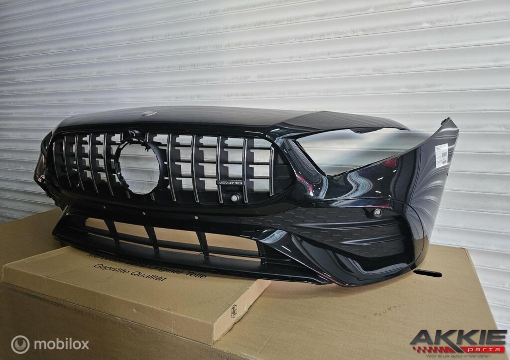 mercedes A35 AMG voorbumper W177 V177 FACELIFT, Gebruikt, Voor, Ophalen of Verzenden, Bumper