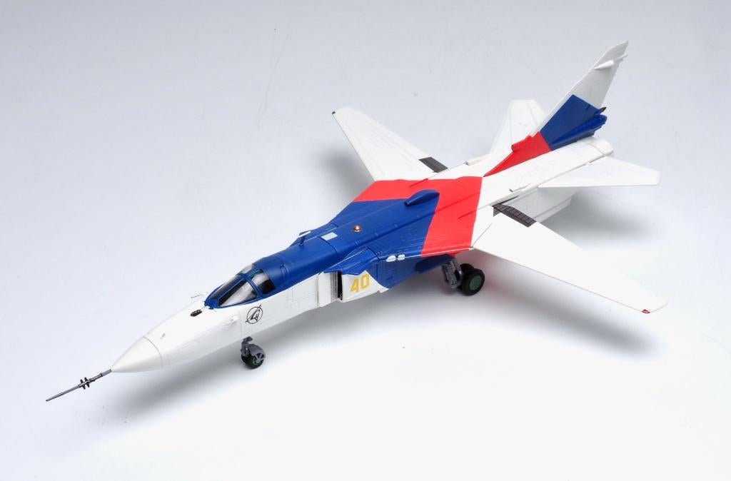 Sukhoi Su-24MR Fencer Farnborough 1992 Calibre Wings 722407, Glow2B Germany GmbH Erlenbacher Str. 3 shop@glow2b.de, Schaalmodel