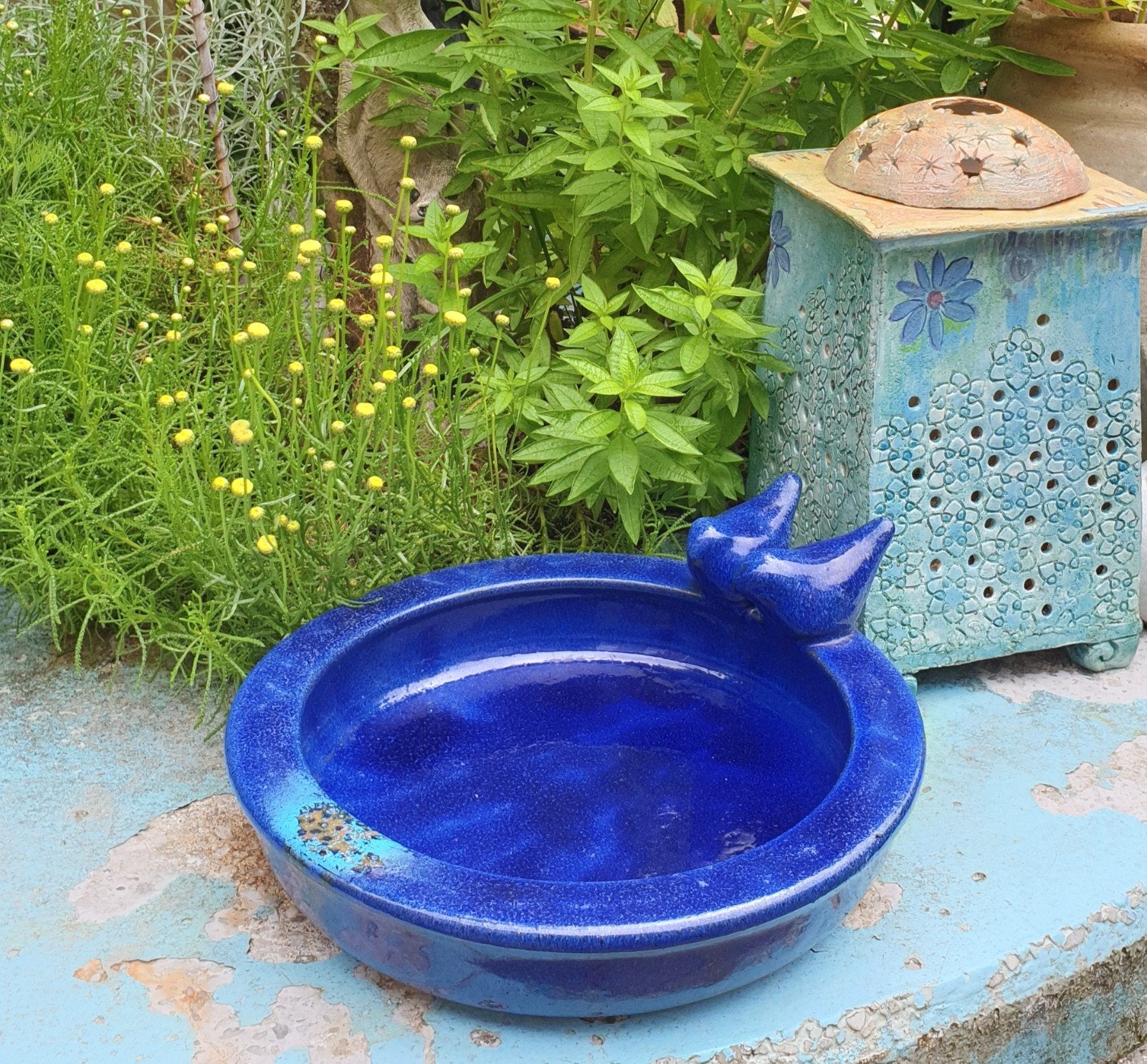 Geglazuurd blauwe terracotta vogeldrinkschaal vogelbad, Ophalen of Verzenden, Zo goed als nieuw