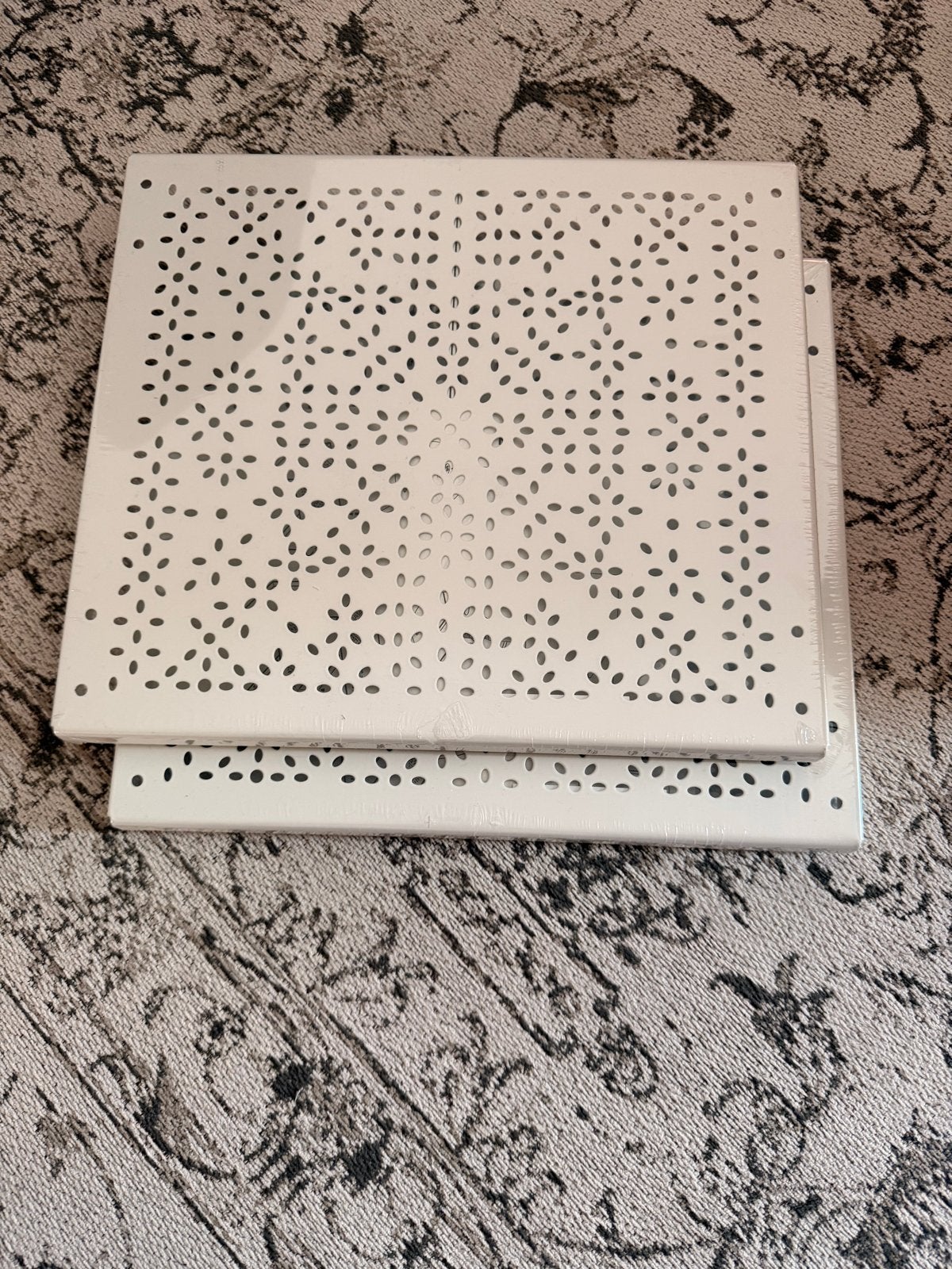 IKEA VARIERA Plankinzet wit 32x28x16 cm, Overige typen, IKEA, Nieuw, Ophalen of Verzenden