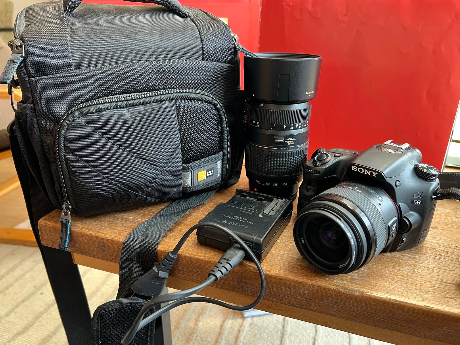 Sony Alpha A58 spiegelreflexcamera met 2 lenzen en tas, Ophalen, Spiegelreflex, Beeldstabilisatie, Zo goed als nieuw