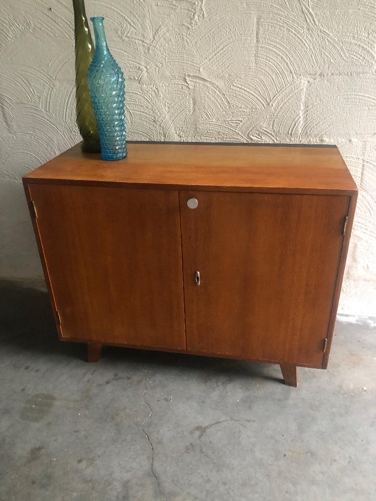 Leuk vintage midcentury kastje tv-kastje dressoir ‘60, Huis en Inrichting, Kasten | Dressoirs, Ophalen, Gebruikt, 50 tot 100 cm