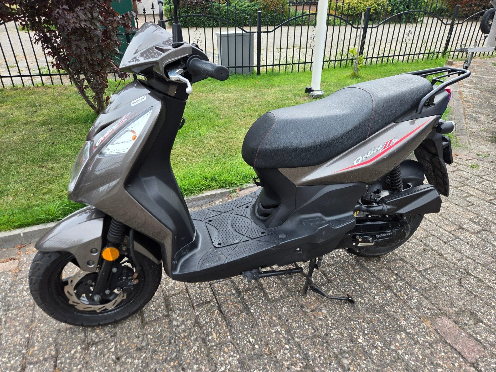 Sym Orbit II 50 Scooter - Grijs, 11905 km, Ophalen, Gebruikt, Maximaal 45 km/u, Benzine