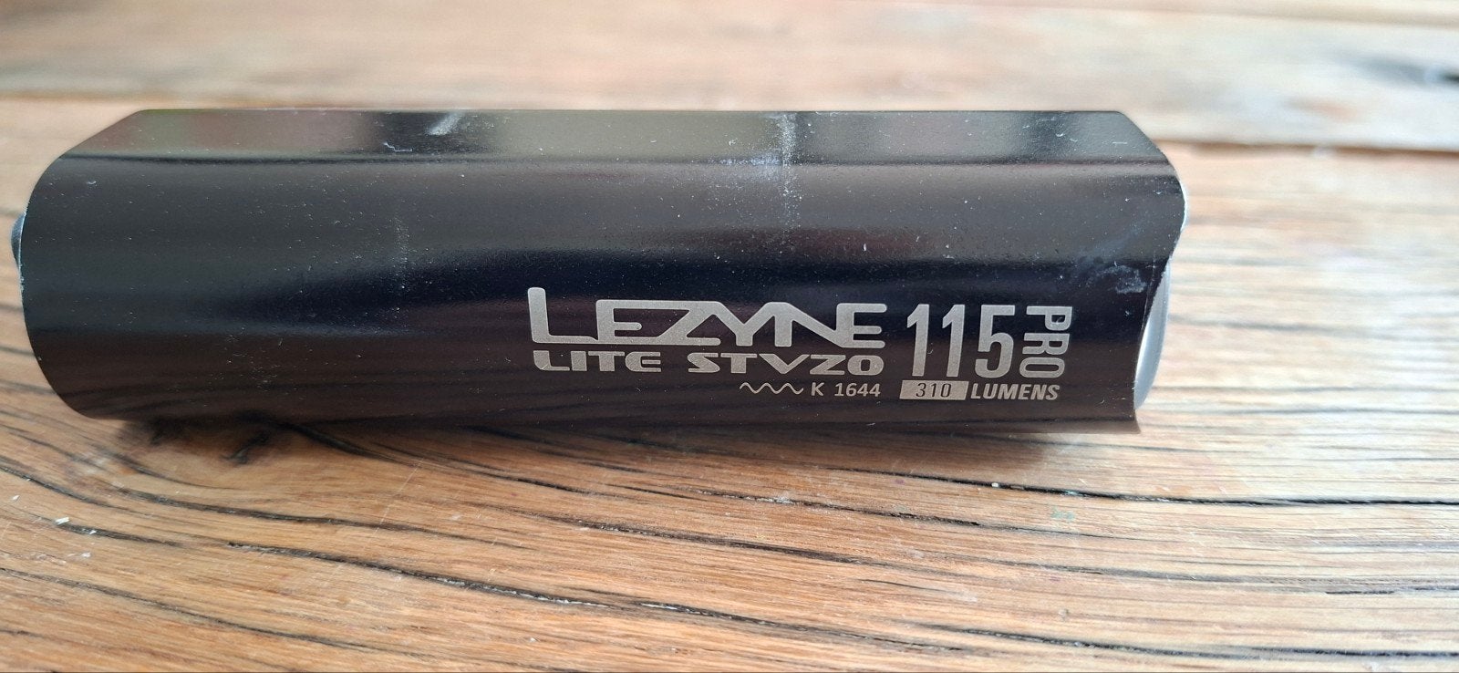 Lezyne Lite Drive STVZO Pro 115 Fietsvoorlicht, Fietsen en Brommers, Voorlicht, Ophalen of Verzenden, Zo goed als nieuw, Oplaadbaar