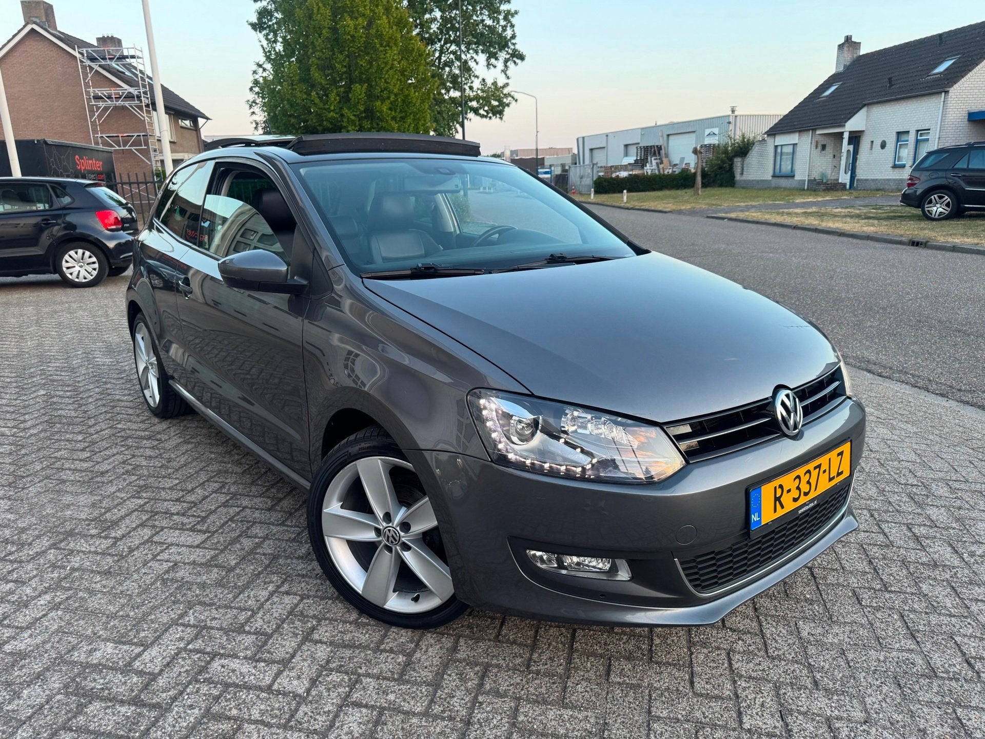 Volkswagen Polo 1.2 TSI Highline Clima, Panodak, Led, Leder, Voorwielaandrijving, Euro 5, 988 kg, Handgeschakeld