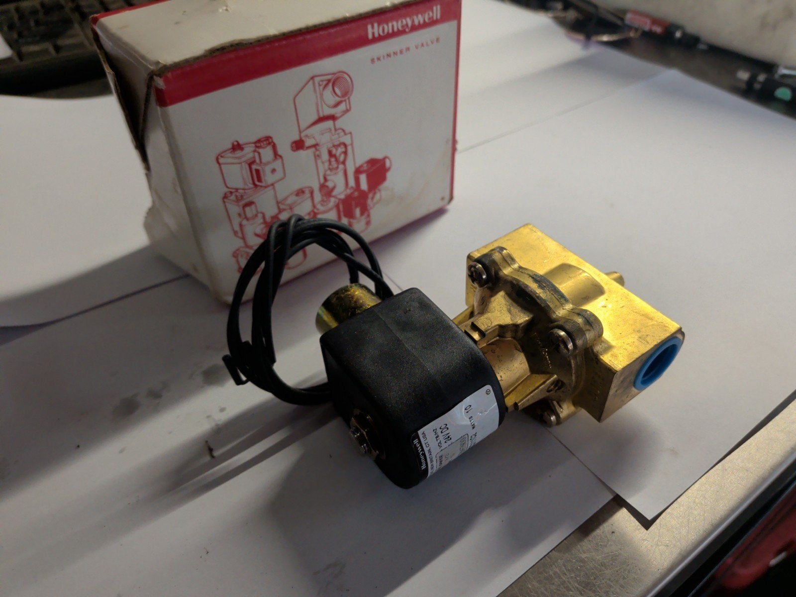 Honeywell Skinner Solenoïdeklep 24V DC 1/2" NPT 5-300 PSI, Doe-het-zelf en Verbouw, Ophalen of Verzenden