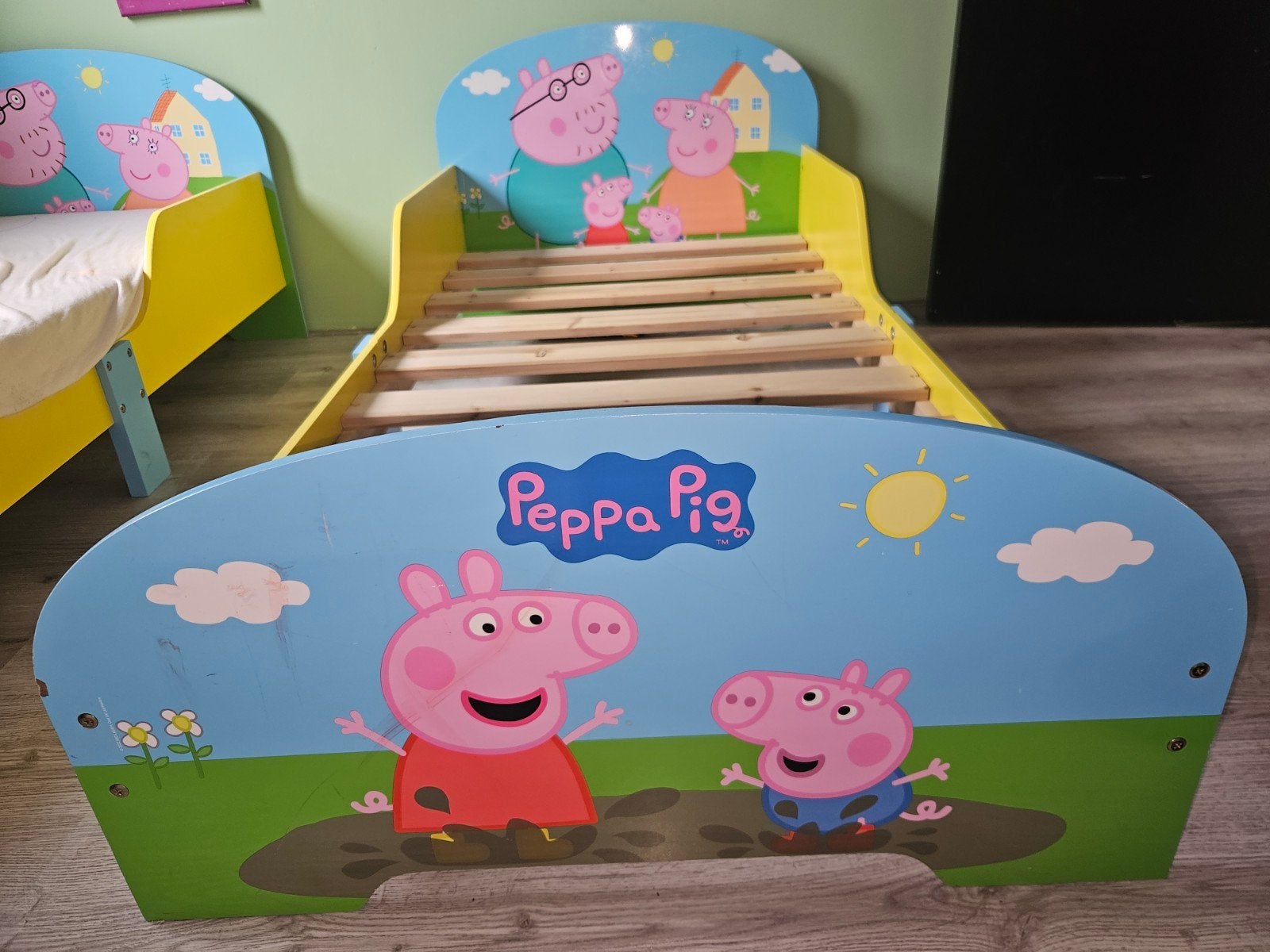 Peppa Pig kinderbed met lattenbodem, Kinderen en Baby's, Kinderkamer | Bedden, Ophalen, Gebruikt, 70 tot 85 cm, Lattenbodem