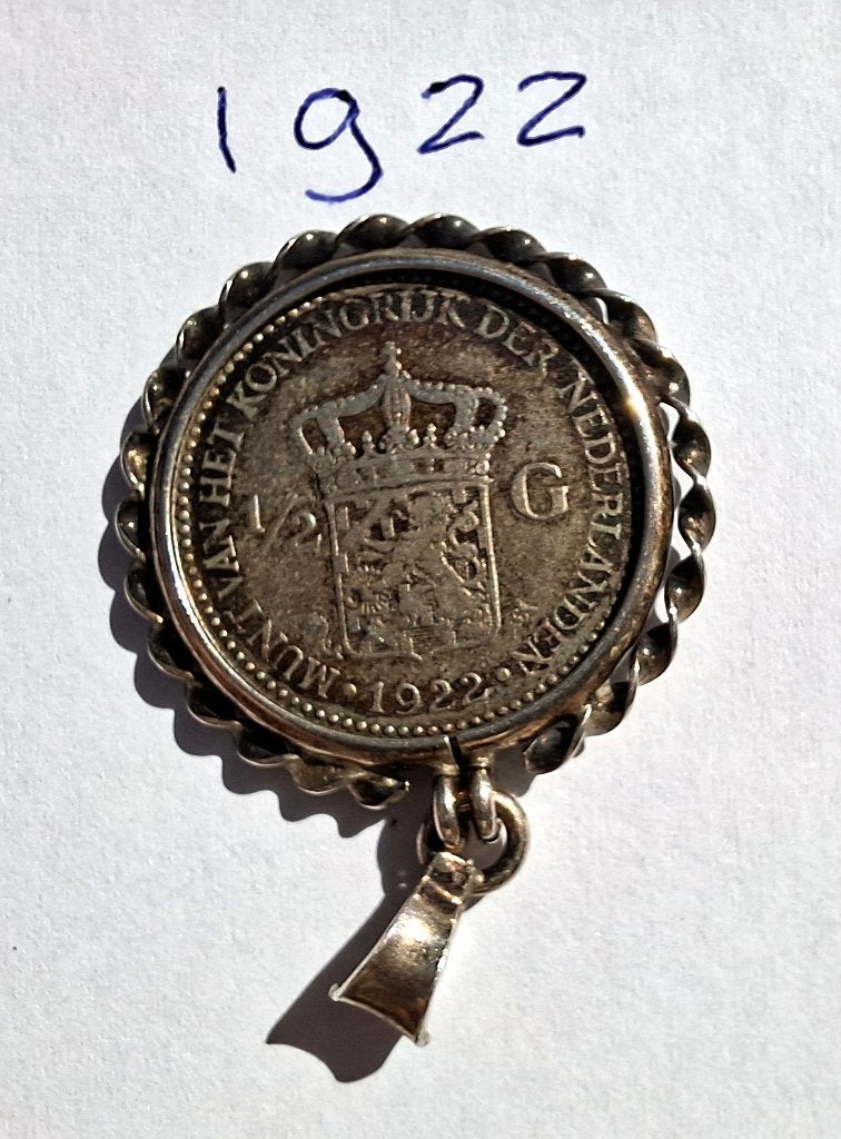 vintage zilveren halve gulden hanger Wilhelmina 1922, ½ gulden, Zilver, Ophalen of Verzenden, Koningin Wilhelmina