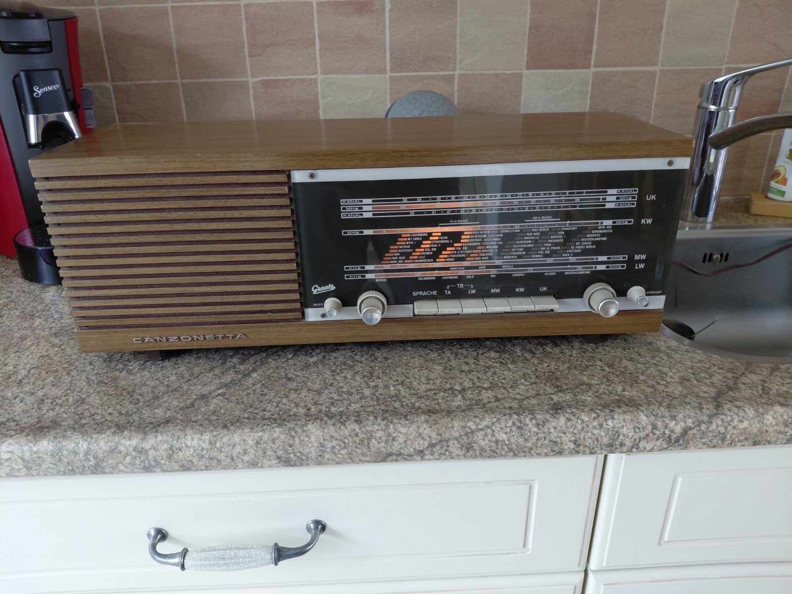 Hele oude Graetz Canzonetta 04 F radio. Typ 231541, Ophalen of Verzenden