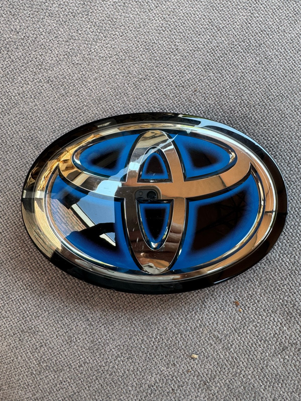 Toyota Embleem 53141-0R120 - diverse modellen, Ophalen of Verzenden, Gebruikt, Toyota