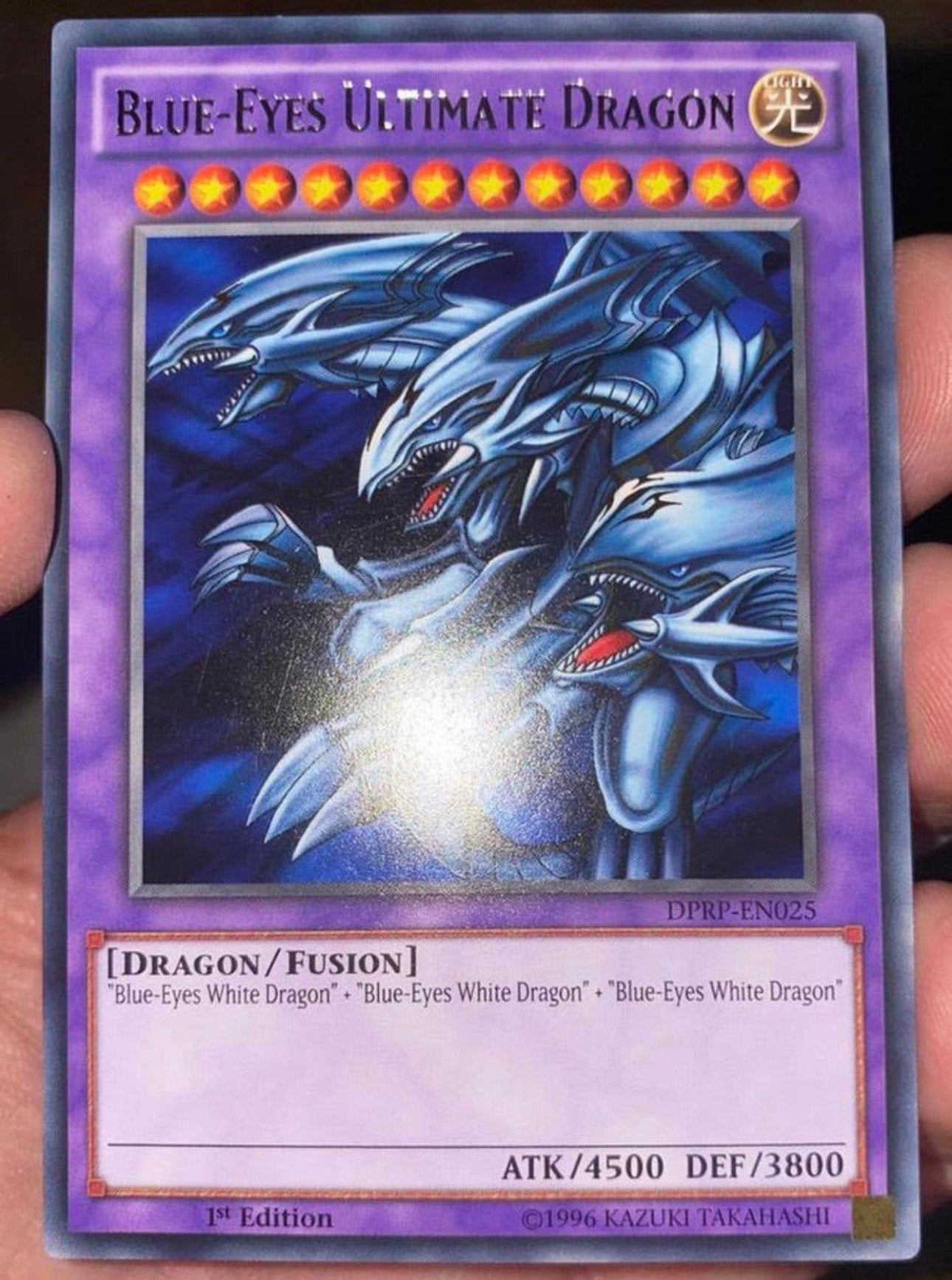 Yu-Gi-Oh! Blue-Eyes Ultimate Dragon DPRP 1st Edition !, Hobby en Vrije tijd, Ophalen of Verzenden, Zo goed als nieuw, Losse kaart