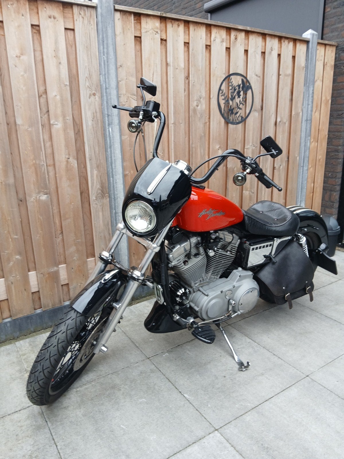 Harley Davidson Sportster 883 XL53C custom, 2 cilinders, Sportuitlaat, Occasion, Chopper