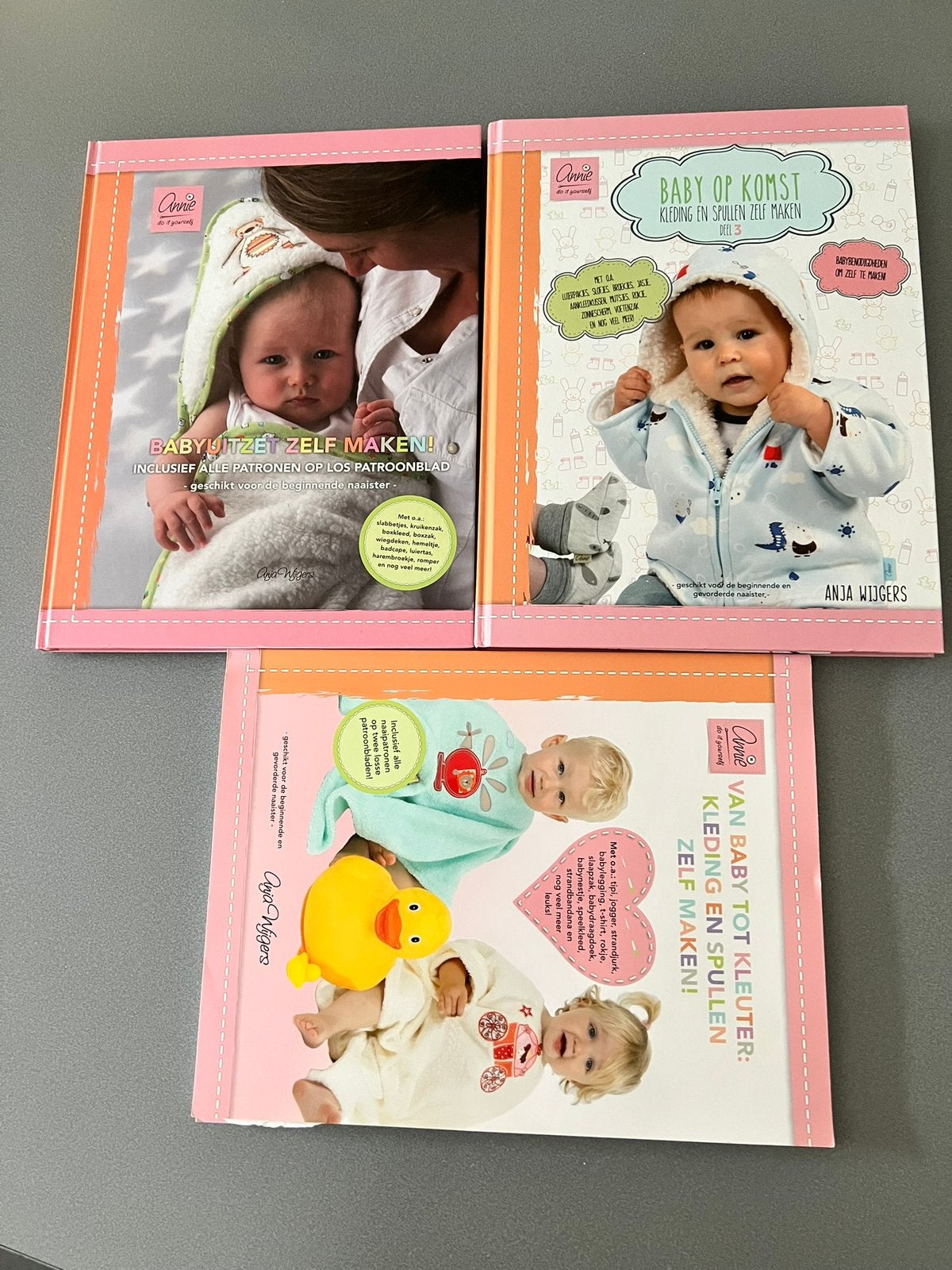 Baby patroon boeken van Annie en losse patronen, Boeken, Ophalen of Verzenden, Zo goed als nieuw, Borduren en Naaien