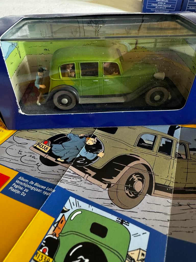 Kuifje auto 1/43 Mitsuhiratu limousine uit  Blauwe Lotus, Verzamelen, Ophalen of Verzenden, Kuifje, Zo goed als nieuw, Beeldje of Figuurtje