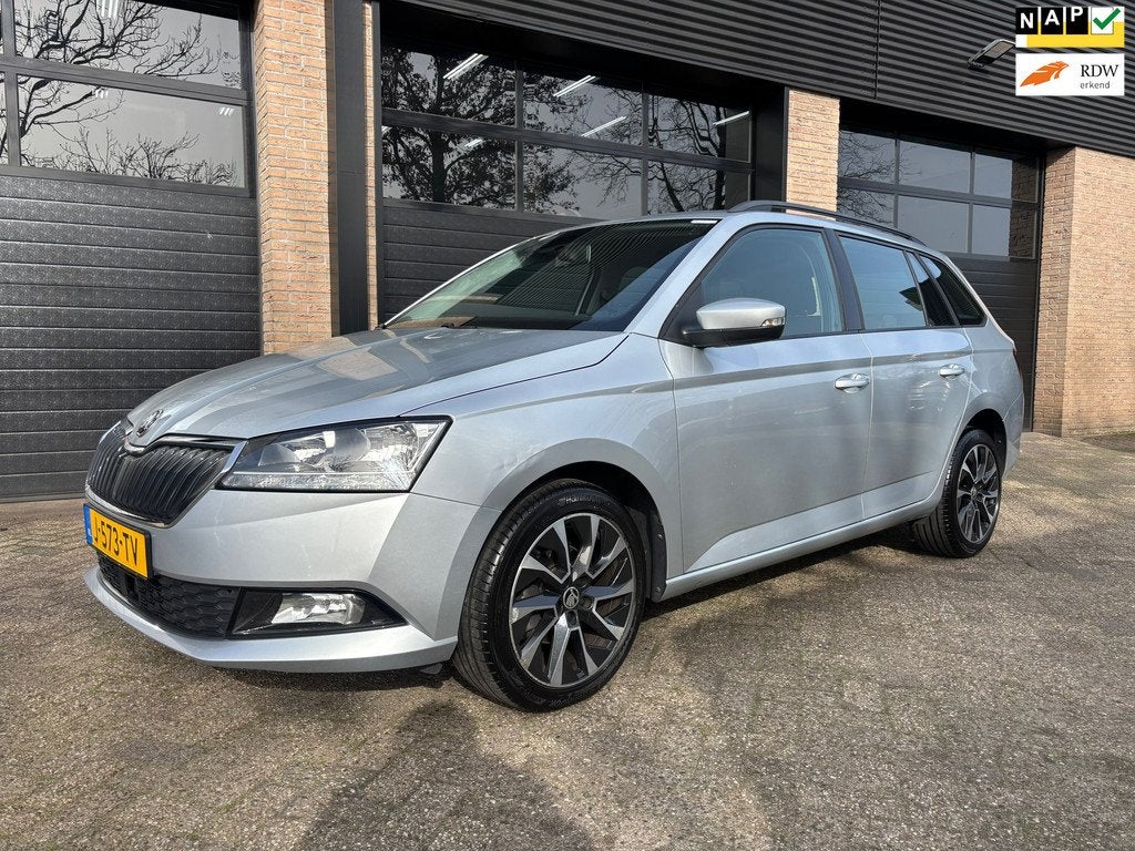 Skoda Fabia Combi 1.0 TSI Business Edition Carplay Trekhaak, Auto's, Skoda, Bedrijf, Te koop, Fabia, ABS, Airbags, Airconditioning