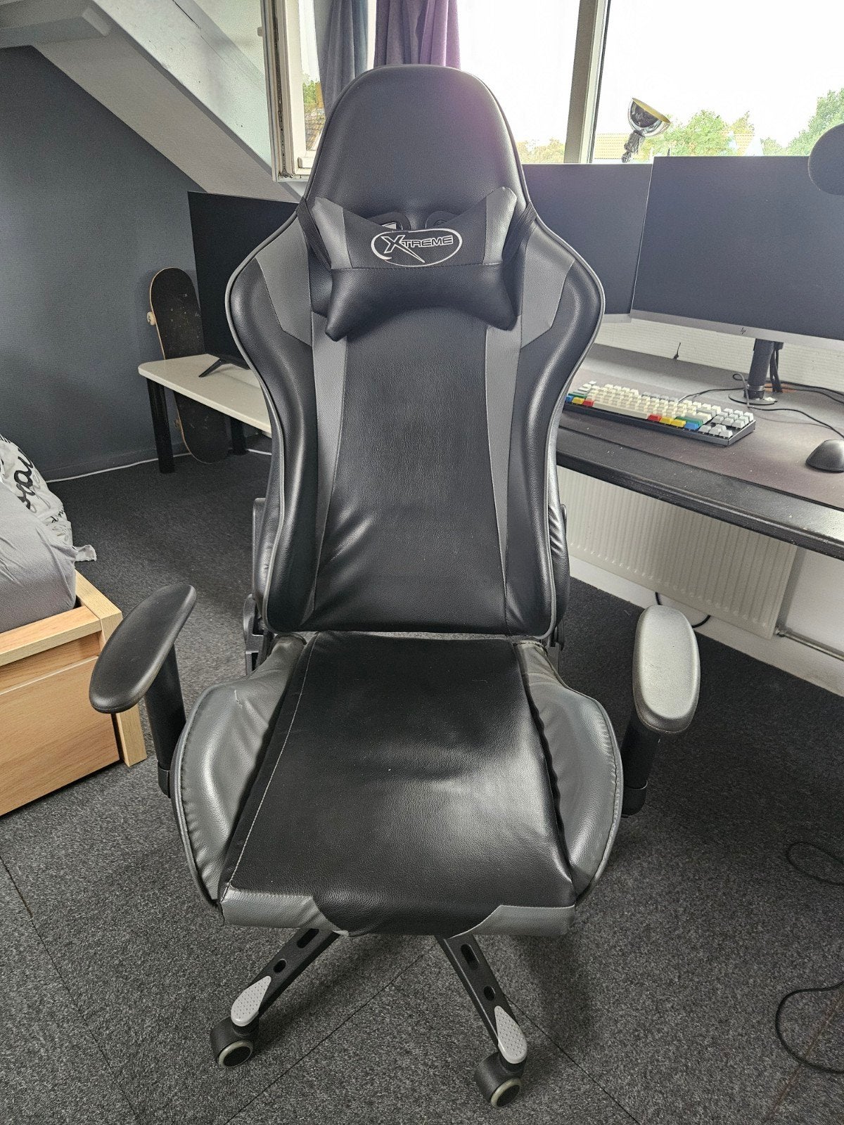 Ergonomische Gaming Bureaustoel merk Xtreme, op Wielen, Ver, Ophalen, Gaming bureaustoel, Gebruikt, Zwart