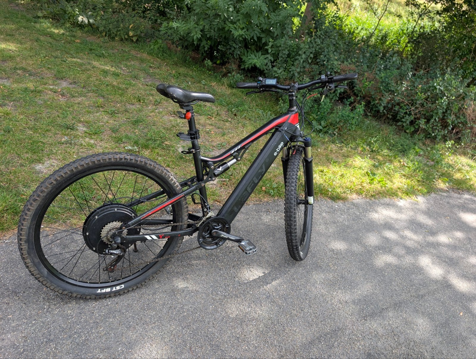 shimano pd spd pedals XT PD-M8120 Trail BMW Kidsbike Size:120 Kids (5) and robust retention claws cruise control button