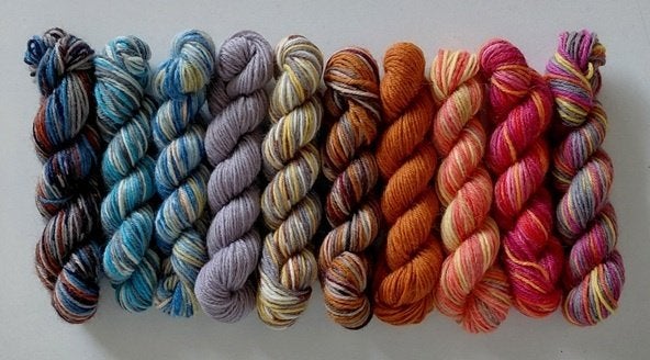Restjes sokkenwol - 10 x 10 gram - Pakket B, Hobby en Vrije tijd, Breien en Haken, Ophalen of Verzenden, Nieuw, Breien of Haken