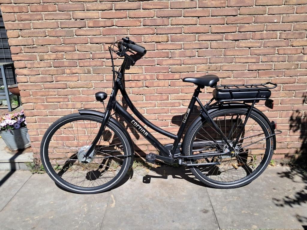 Cortina E-U1 D57 Black Matte RB3 43v CB, Fietsen en Brommers, Elektrische fietsen, Ophalen