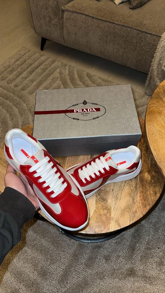 Prada cups rood, Ophalen of Verzenden, Zo goed als nieuw, Gebruiksvoorwerp