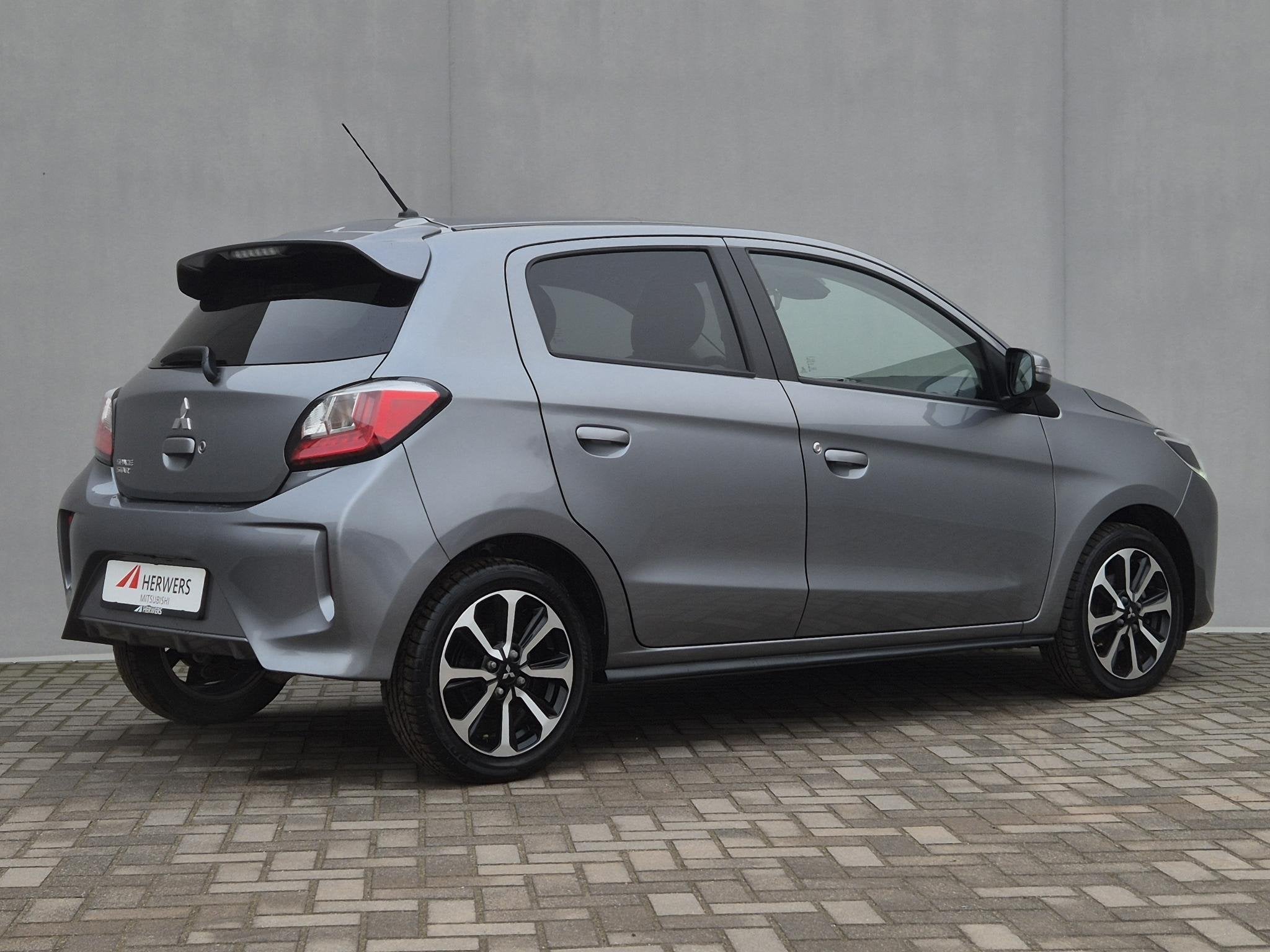 Mitsubishi Space Star 1.2 Instyle Automaat / Navigatie via A, Stof, Gebruikt, Automatische klimaatregeling, Bedrijf