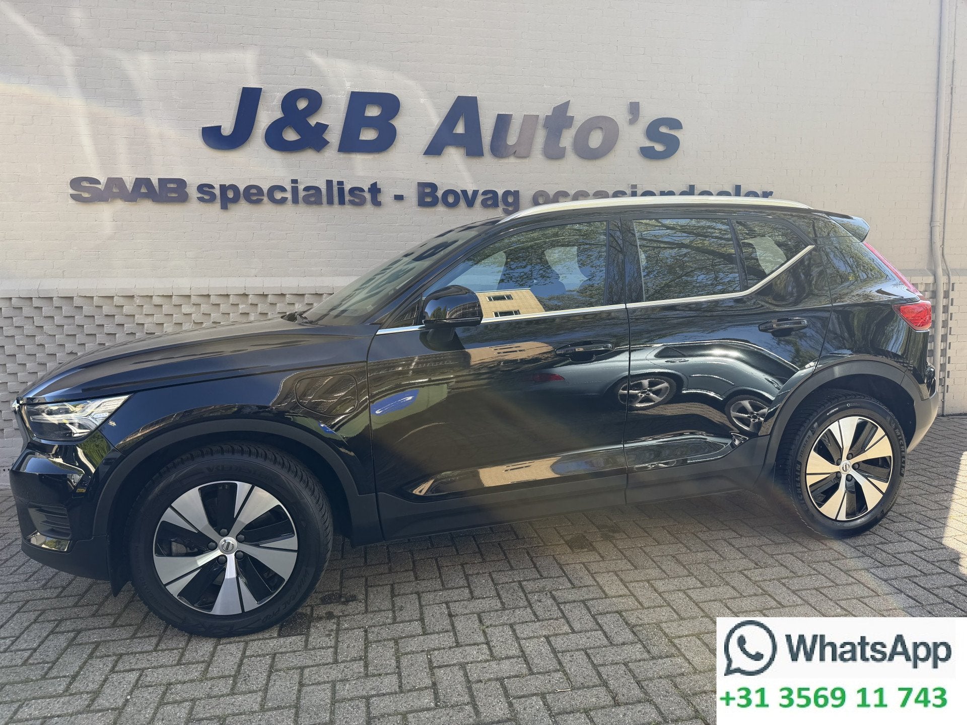 Volvo XC40 1.5 T4 Recharge Inscription Expression Achteruitr, Stof, 129 pk, Zwart, Plug-in hybride