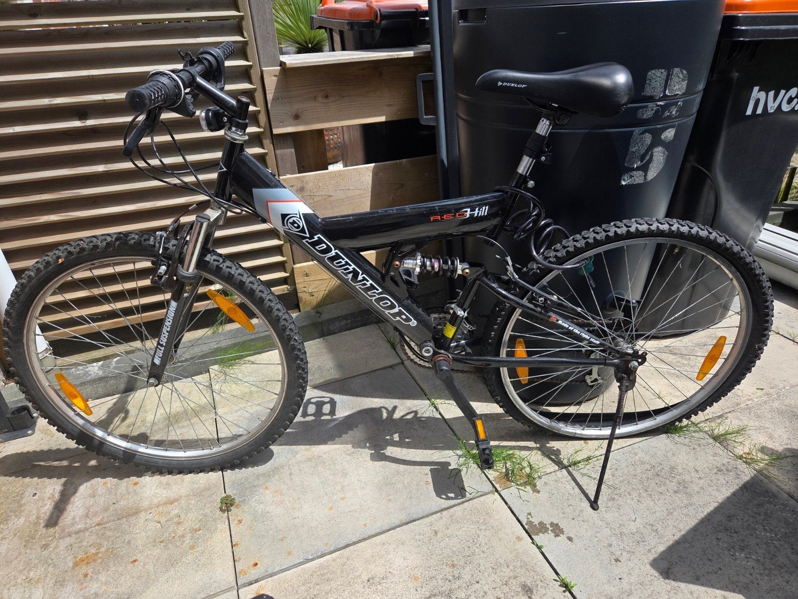 Dunlop Red Hill Mountainbike - band leeg/lek, Ophalen, Gebruikt, Overige merken