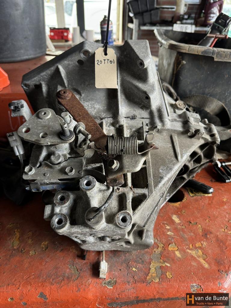 Versnellingsbak Toyota Peugeot 107 code: 20TT01, Auto-onderdelen, Transmissie en Toebehoren, Gebruikt, -, -, Ophalen of Verzenden