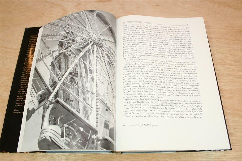 Een Roes Van Vrijheid — Kermis In Nederland, Ophalen of Verzenden, Gelezen