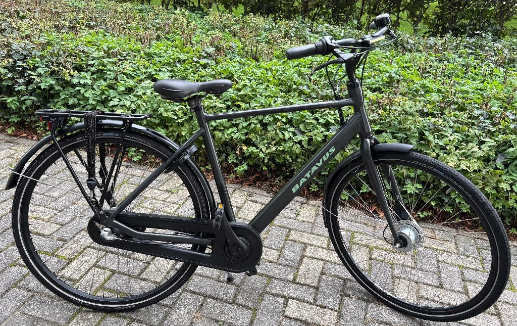 NIEUW MODEL BATAVUS FONK 28 INCH 3V FRAME 53 CM ALTIJD LED., Batavus, Zo goed als nieuw, Handrem, Trommelrem