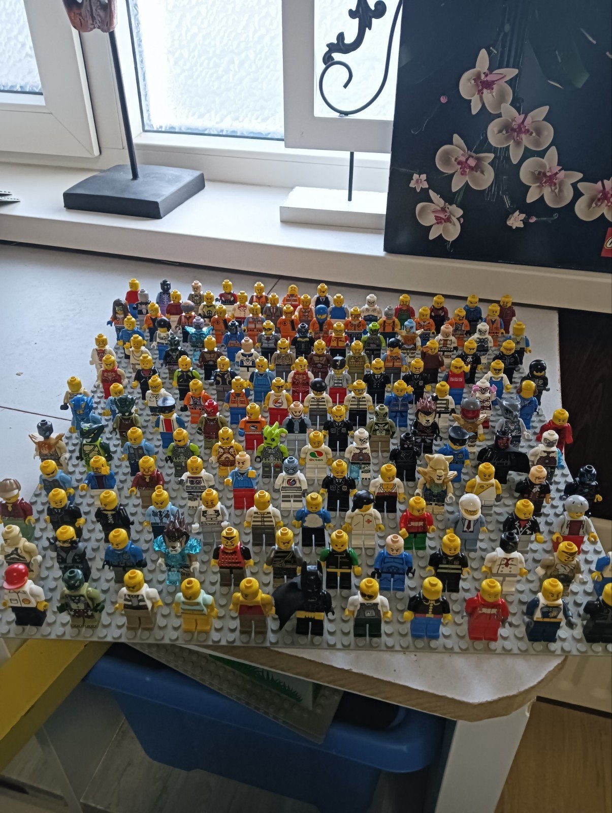 150 lego poppetjes, Kinderen en Baby's, Ophalen of Verzenden, Zo goed als nieuw, Minifiguur, Lego