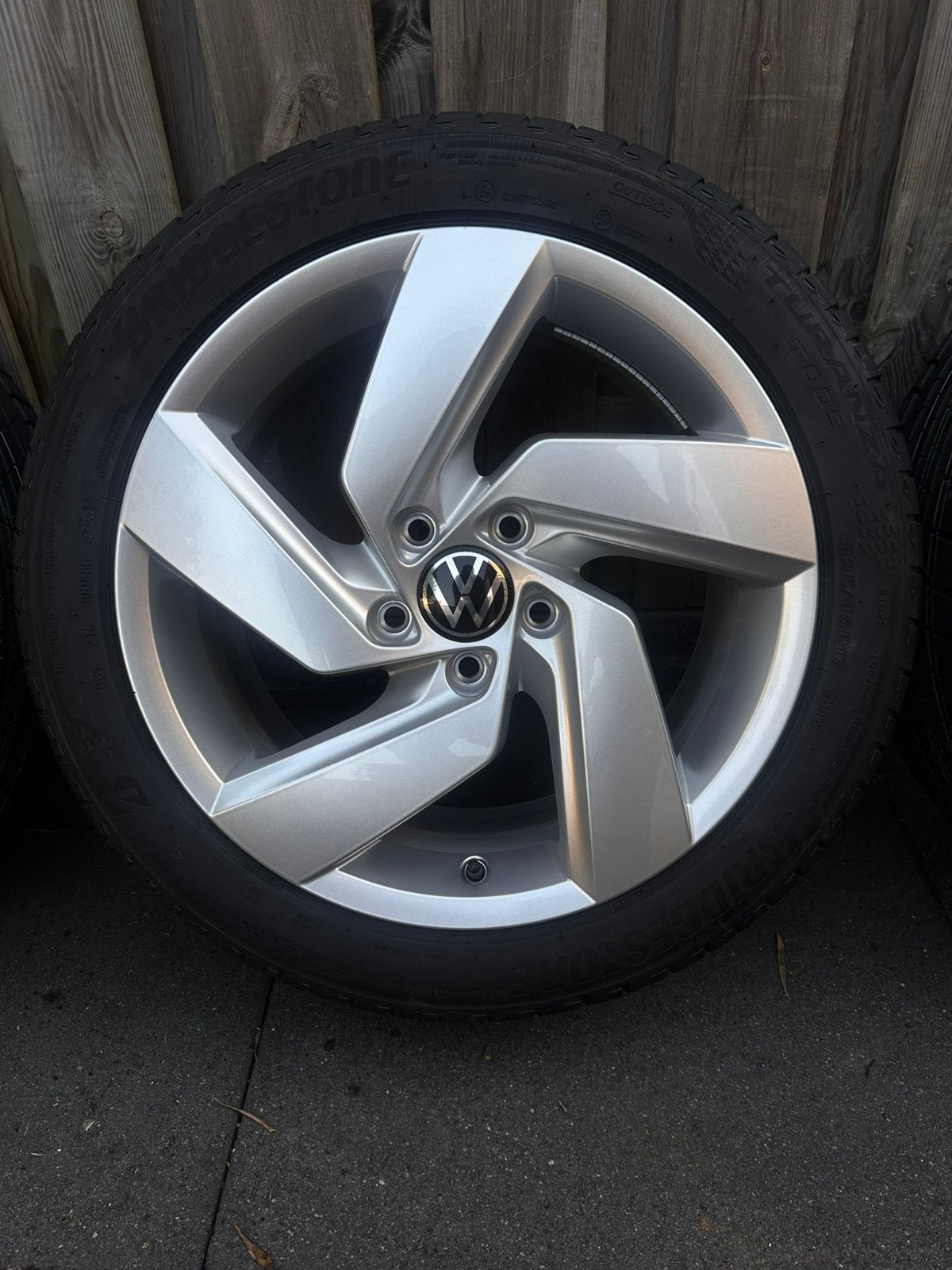 NIEUW! Originele 17-inch Volkswagen Golf 8 'Richmond' velgen, Ophalen, Banden en Velgen, Nieuw, 17 inch