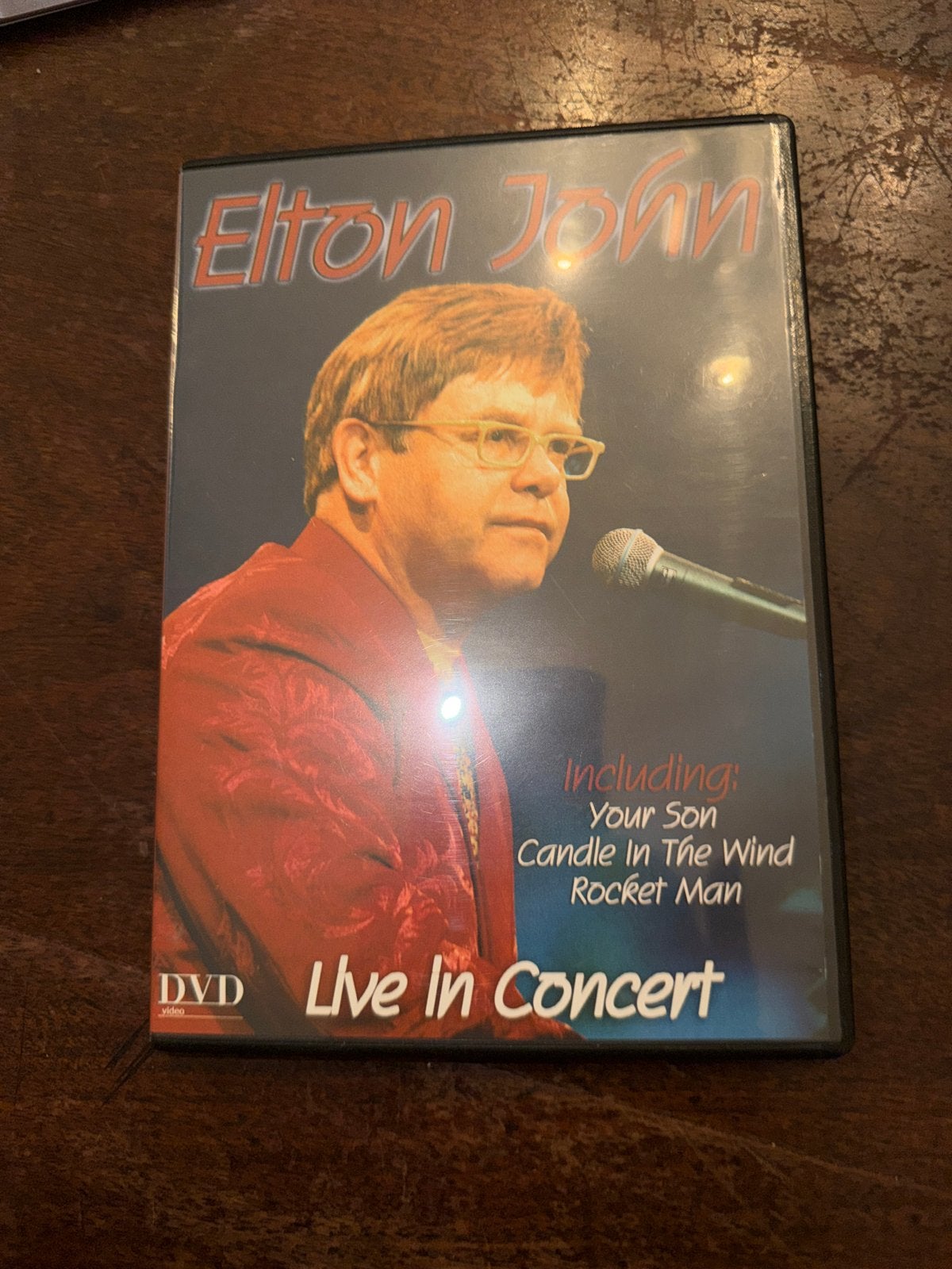 Elton John Live In Concert DVD - Inclusief hits!, Alle leeftijden, Ophalen of Verzenden, Concert, Inclusief doosje