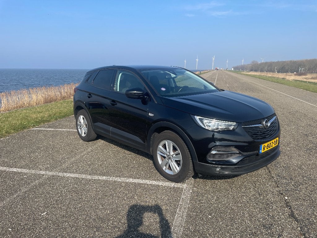 Opel Grandland X 1.2 Turbo 130 pk 2017 Zwart, Auto's, Opel, Voorwielaandrijving, 1350 kg, Stof, 1199 cc